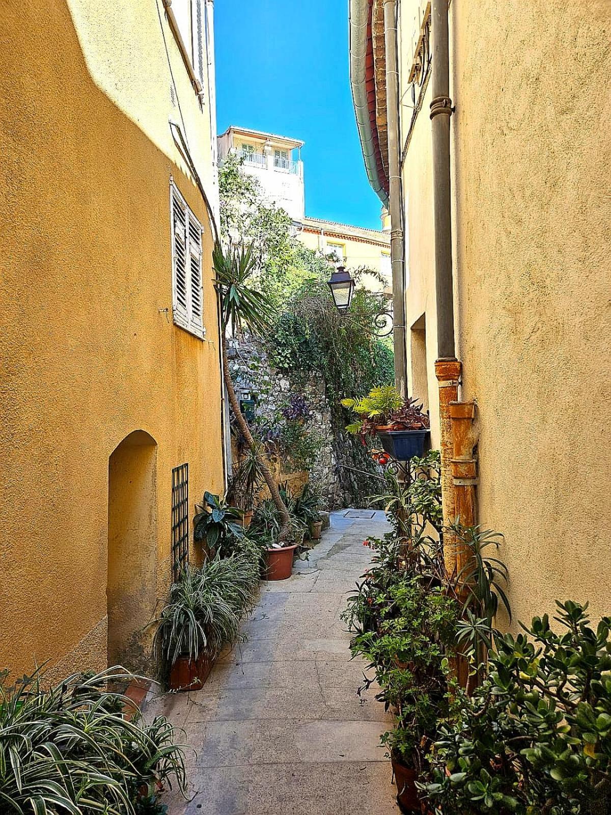 Vieille Ville De Menton Exteriör bild